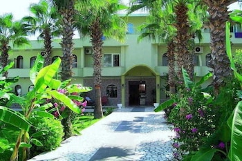 Tal Hotel (27km Away From Antalya)