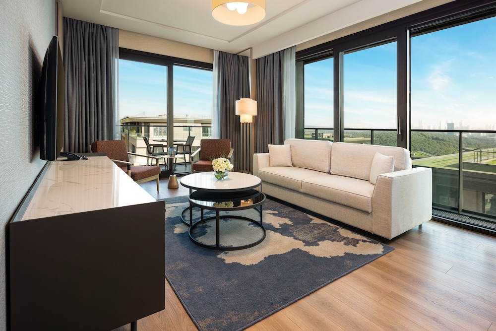Movenpick Living Istanbul Camlivadi