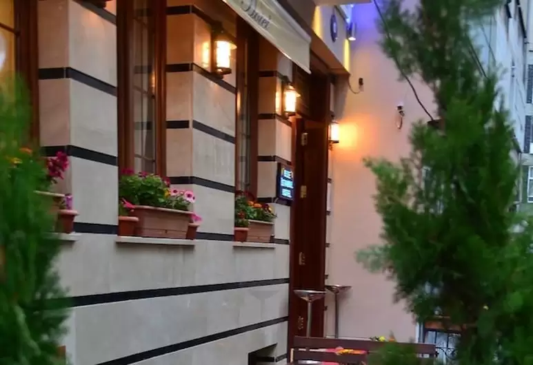 Blue Istanbul Suites