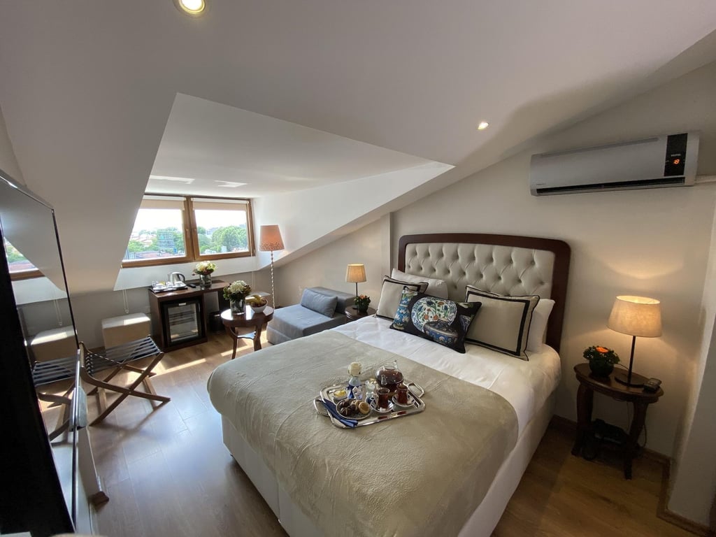 Four Doors Hotel