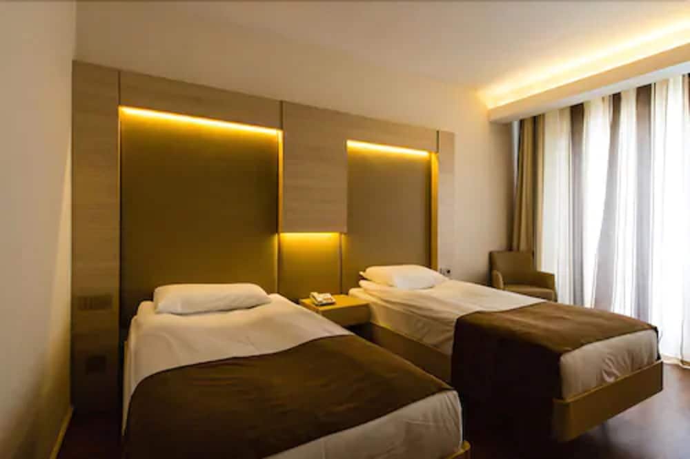 A Good Life Utopia Family Resort(Also Known As Water Planet Hotel And Aquapark) (Does Not Accept Men Only Bookings)