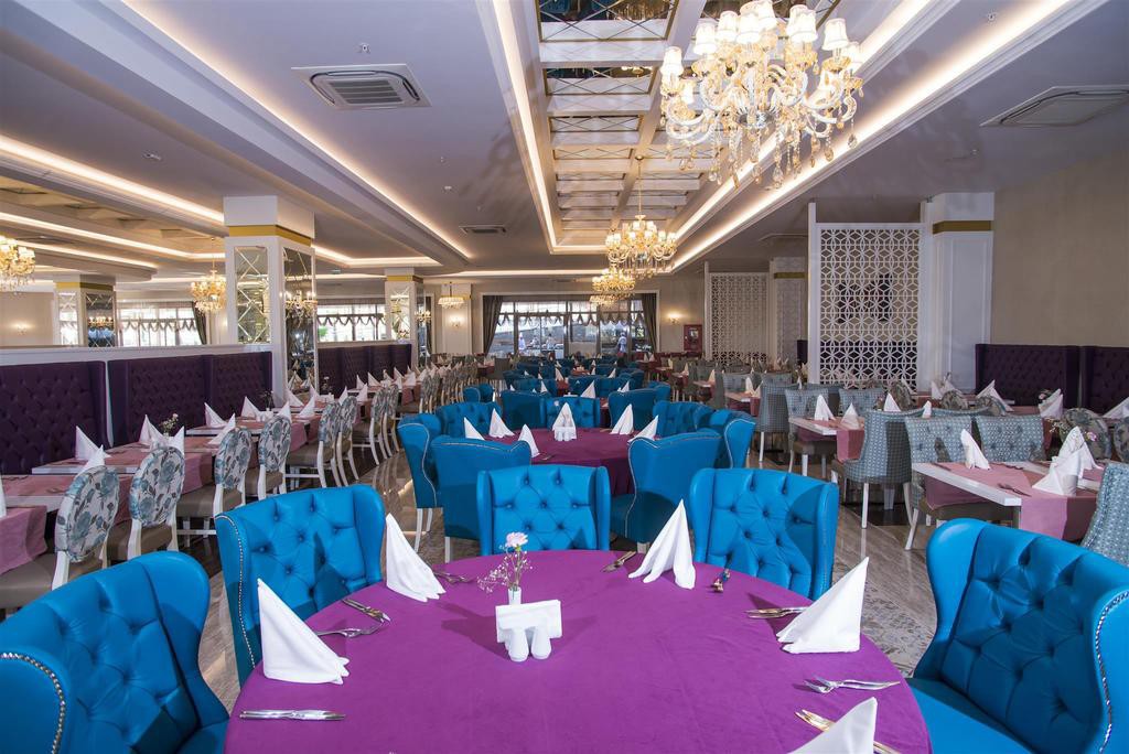 Dream World Aqua Hotel All Inclusive (66Km Away From Antalya)