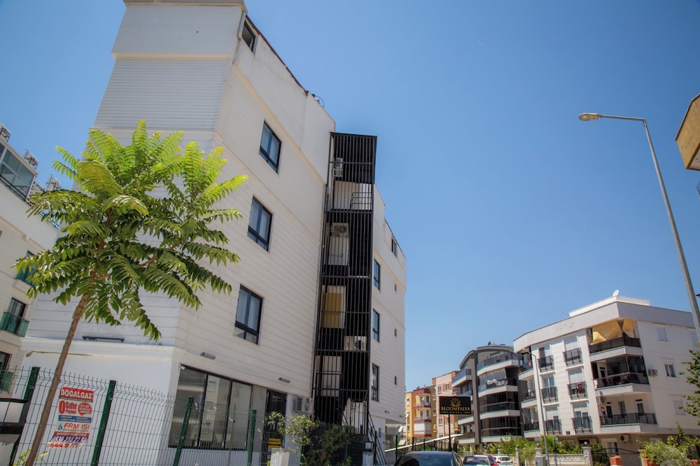 Bloomtalya Hotel