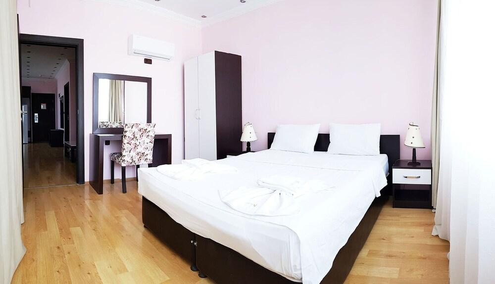 Kolibry Hotel