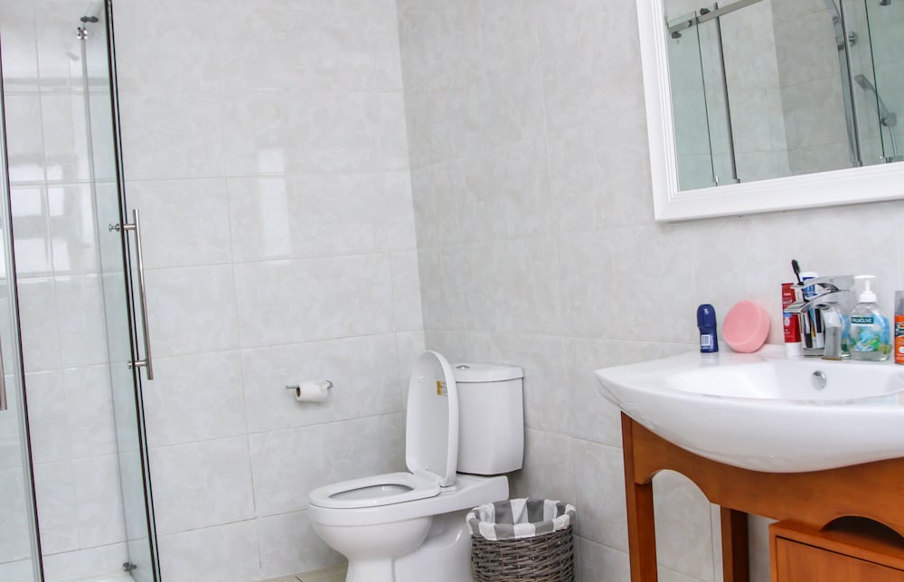 Apartments At 14 Mombo Road (no Front Desk,contact The Property Five Days In Advance)