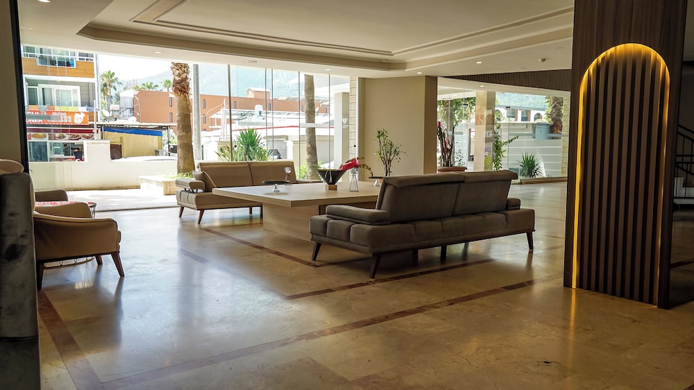Nex Royal Beach Hotel(27km Away From Antalya)