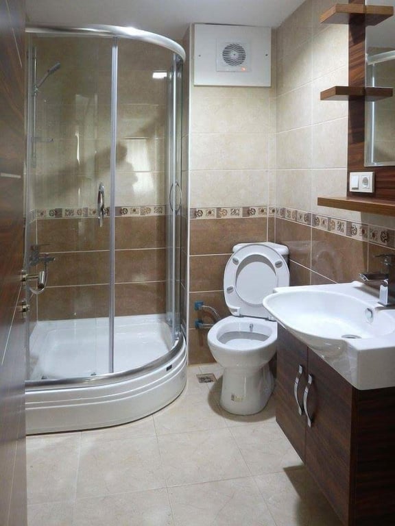 New House (limited Hours Front Desk Need To Contact Property 7 Days In Advance)