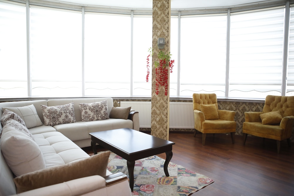 Silivri Safir Hotel And Restaurant(73 Km Away From Istanbul)