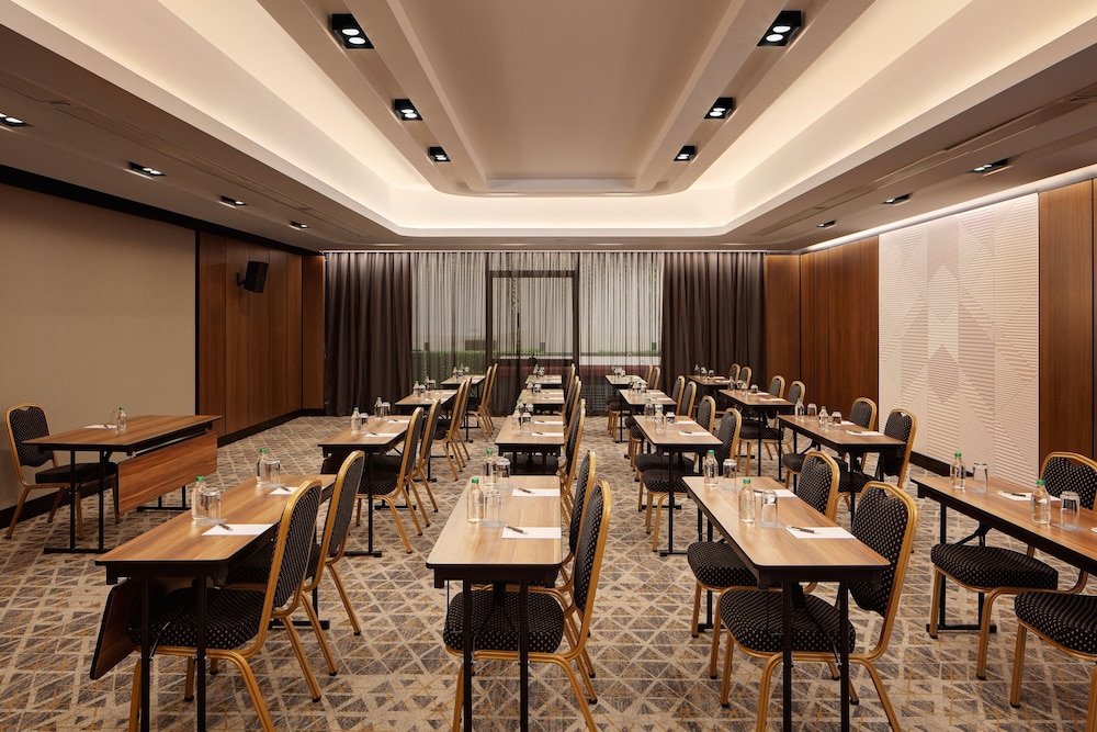 Sheraton Istanbul Esenyurt(32Km Away From Istanbul City Center)