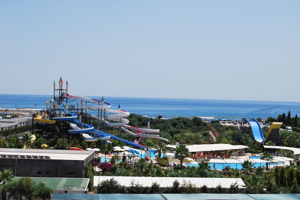 Park Aqua (20km Away From Antalya)