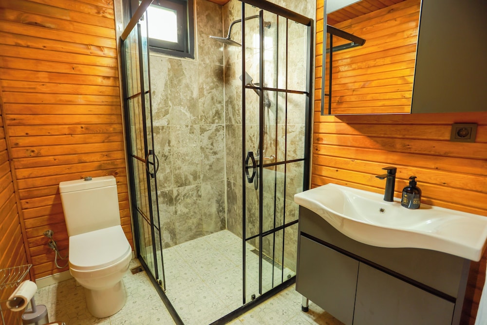 Naİla Bungalov Sapanca Prİvate(No Front Desk Please Contact The Property 5 Days In Advance)