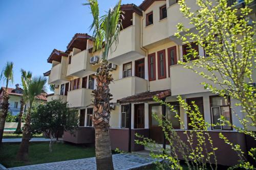 Erasmus Apart Hotel (84 Km Away From Marmaris)