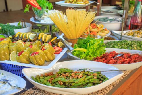 Orka Club Hotel And Villas