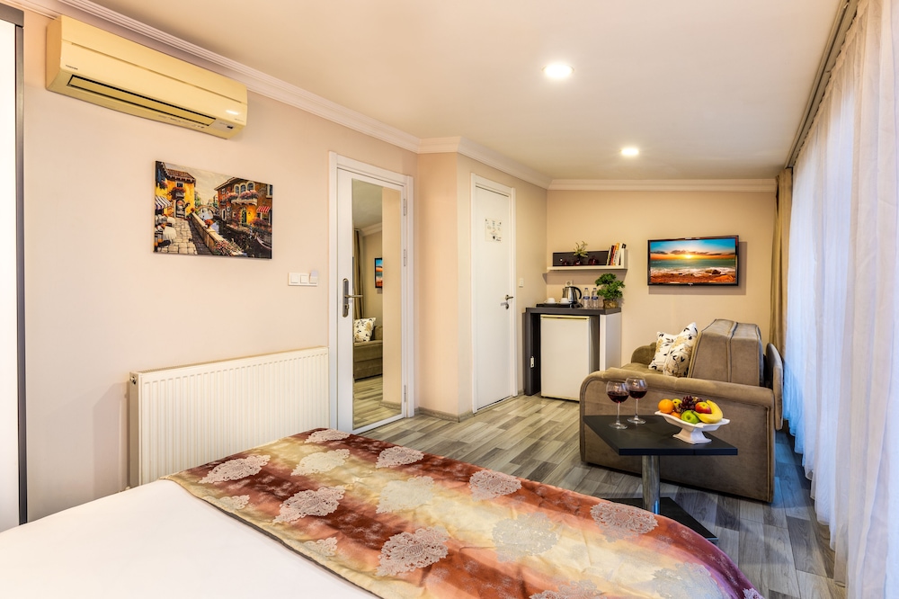 Platine Hotels And Suites