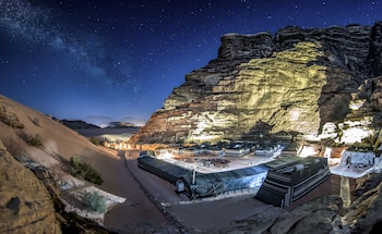 Rahayeb Desert Camp (no Front Desk For Check In Please Contact The Property At Least 5 Days In Advance)