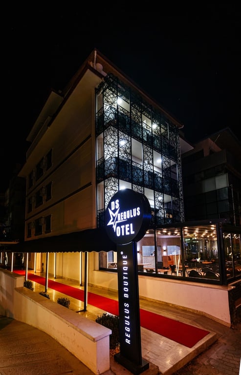 Ds Regulus Otel