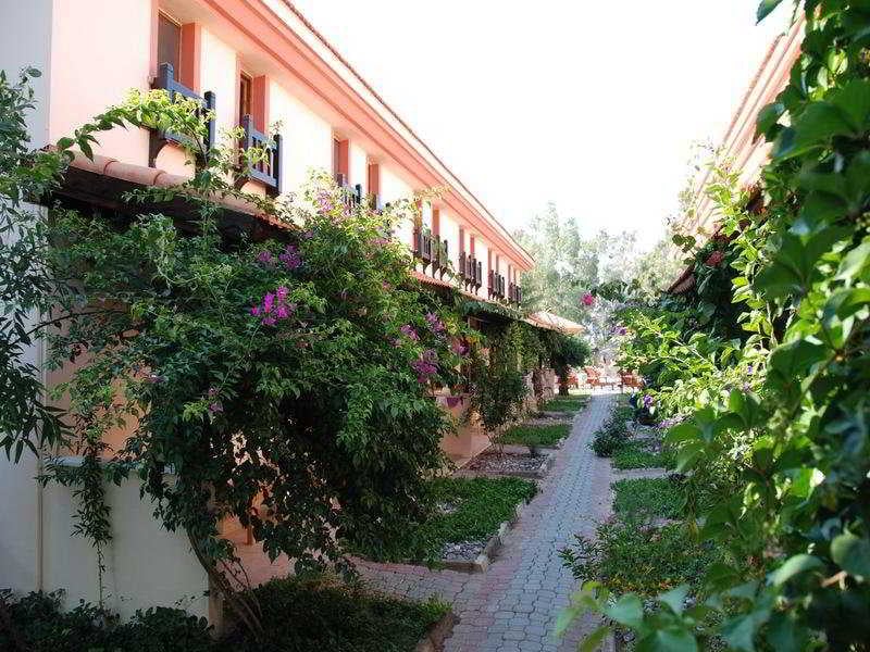 Portakal Hotel Dalyan (84 Km Away From Marmaris)