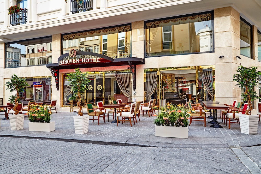 Beethoven Hotel(Also Known As Paleria Hotel)