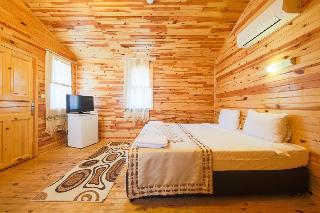 Elamir Beach Bungalow (42 Km Away From Antalya)