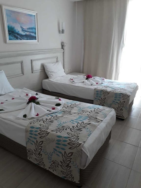 Dickmann Elite Hotel (72 Km Away From Antalya)