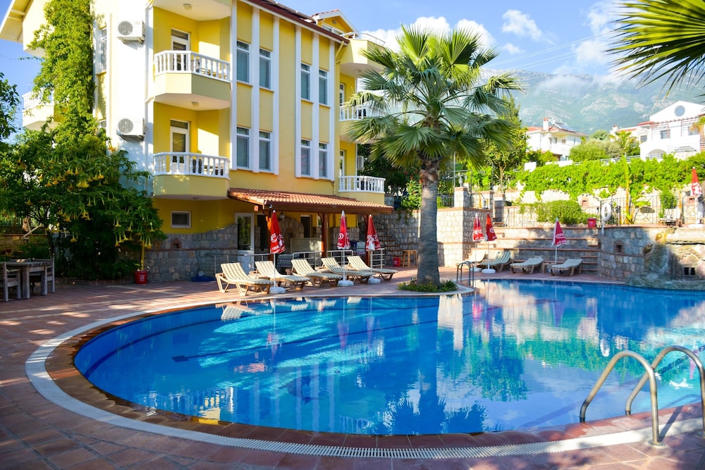 Mountain Valley Apart Hotel And Villas (also Known As Mountain Valley Apart)