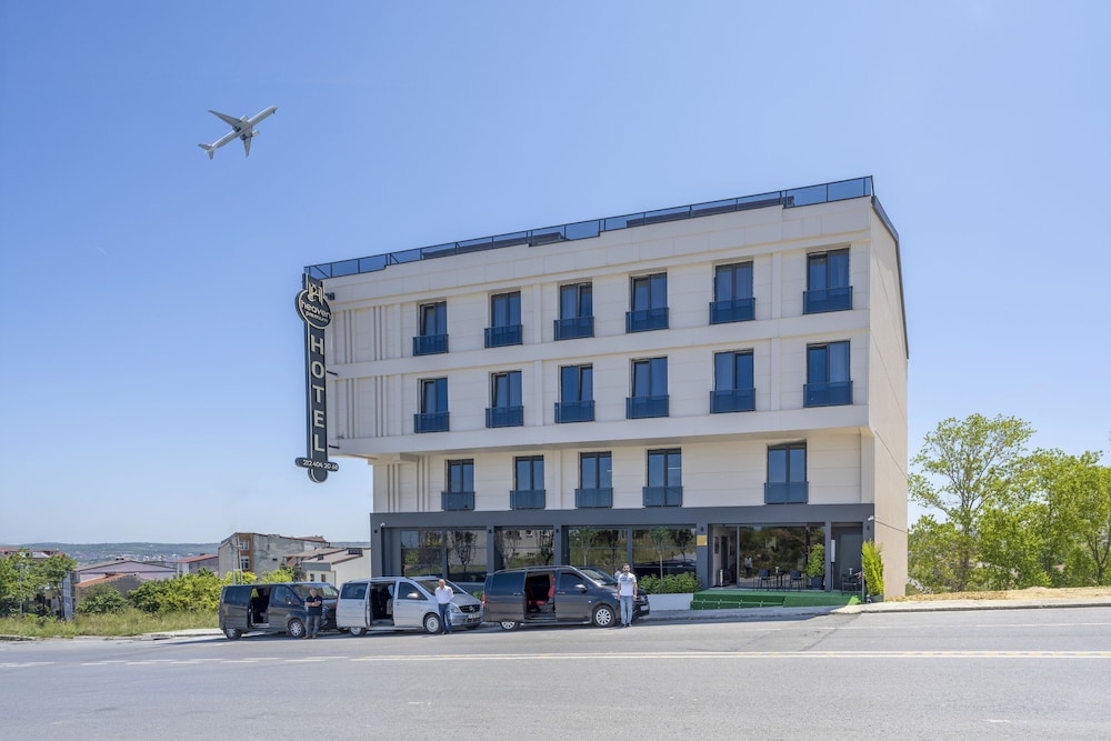 Heaven Premium Airport Hotel (39km Away From Istanbul)