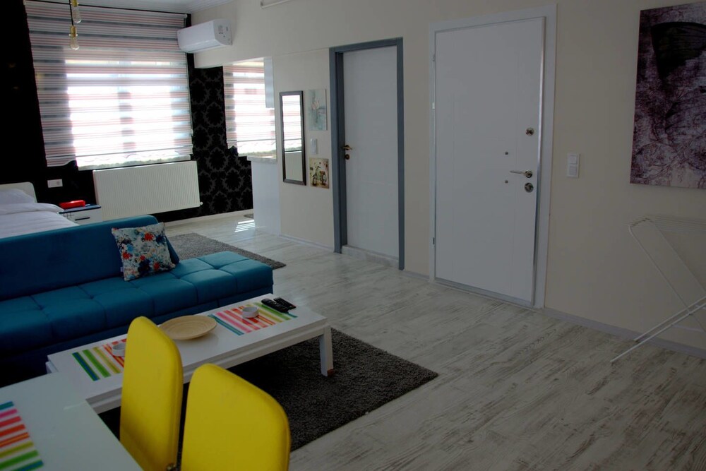 Konukevim Mesrutiyet Large Studio 1