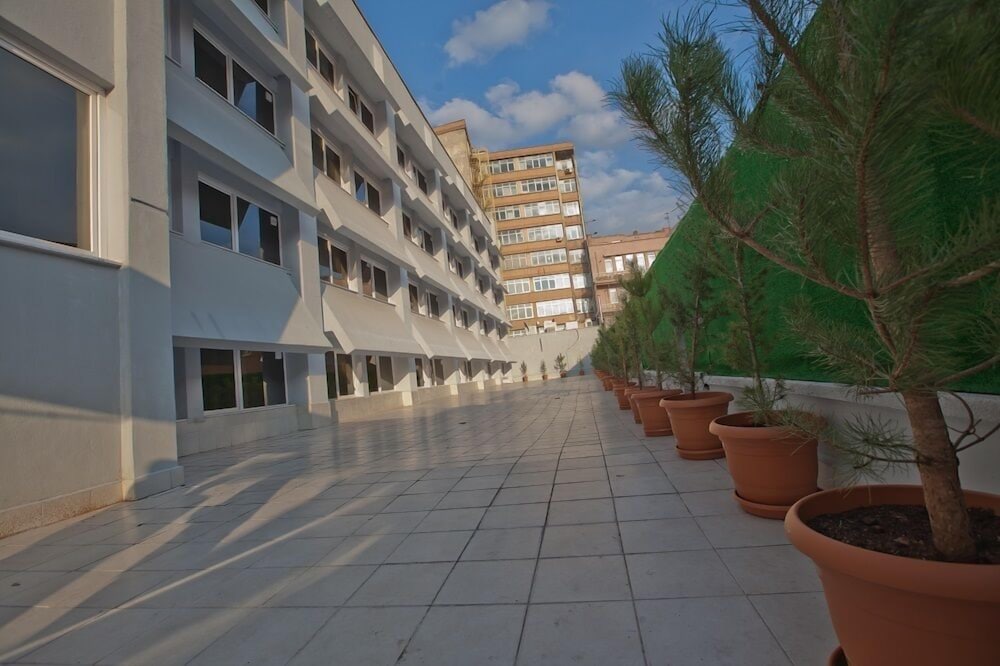 Celikhan Otel