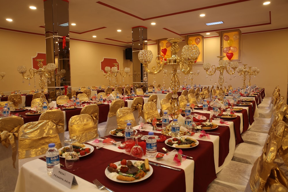 Keykan Hotel