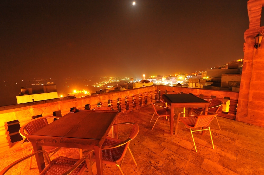 Kadim Otel (also Known As Zinciriye Kadim Otel)