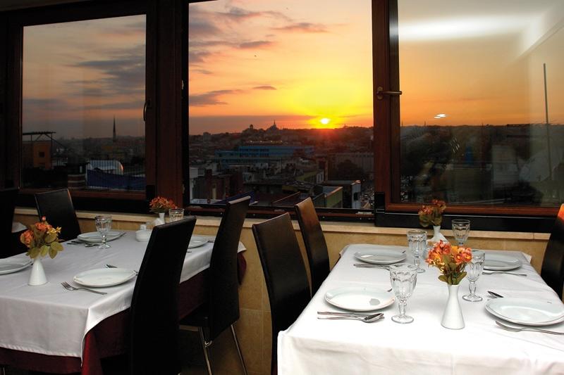 Ayma Hotel