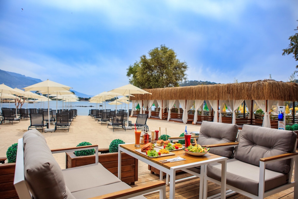 Beach 222 Oludeniz (16.6 Km Away From City)