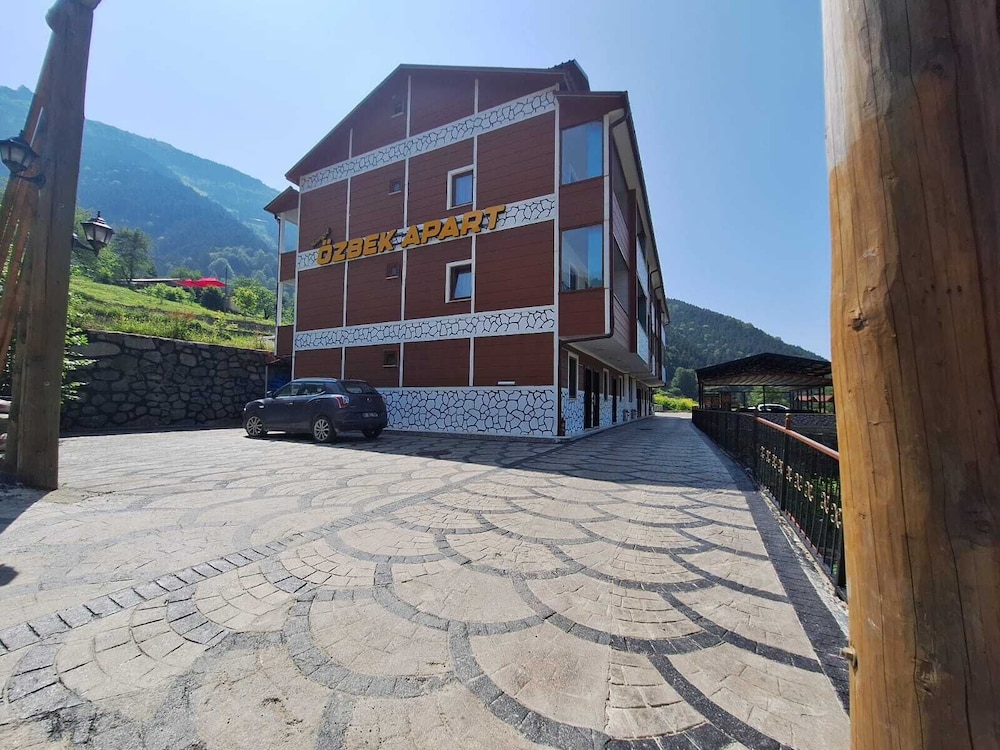 Uzungol Ozbek Apart