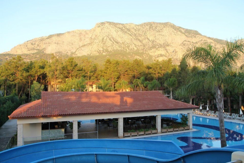Champion Holiday Village All Inclusive(doesn't Accept Only Men) (30 Km Away From Antalya)