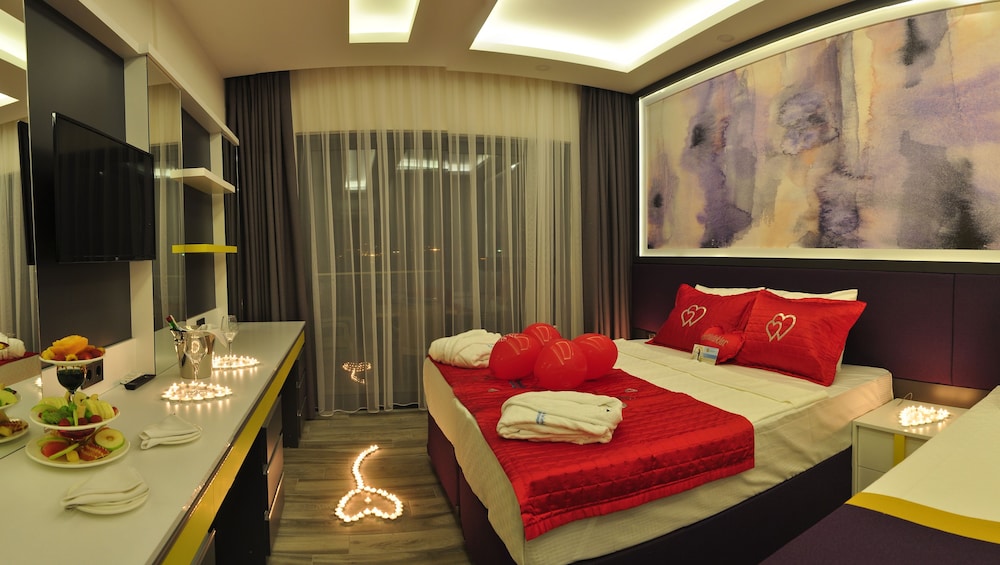 Campus Hill Hotel (143km Away From Antalya)