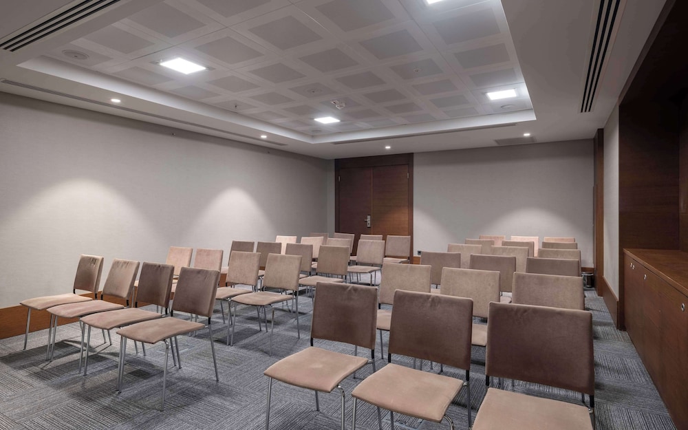 Radisson Blu Hotel Ankara Cankaya(Also Known As Point Hotel Ankara)