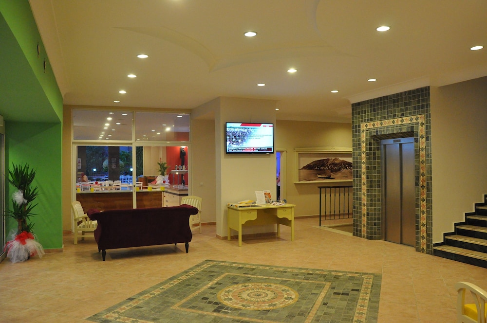 Smartline Sunpark Aramis Hotel (132km Away From Antalya)