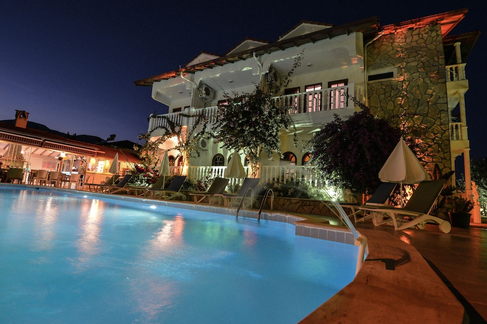 Dalyan Casablanca Hotel (83 Km Away From Marmaris)
