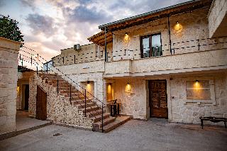 Senior Stone House(Please Contact The Property 7 Days In Advance)