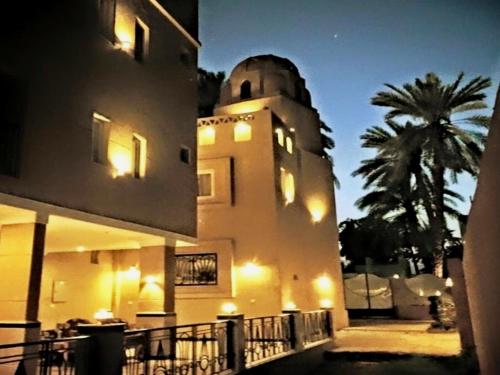 Jewel Of The Valley Howard Carter Hotel (also Known As Jewel Valley Howard Carter House)