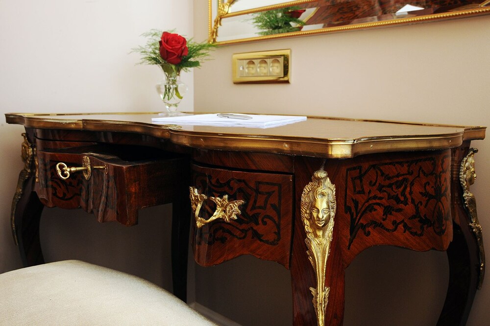 Maroon Bosphorus Suite Hotel