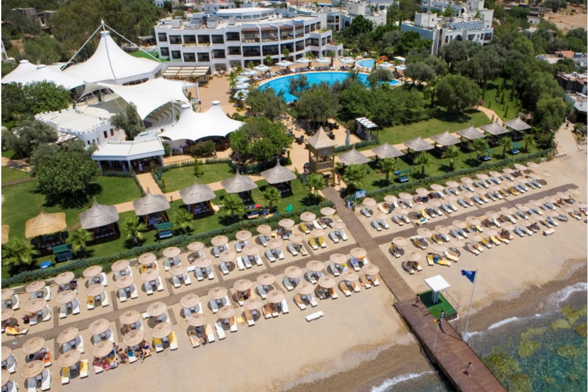 Latanya Park Resort