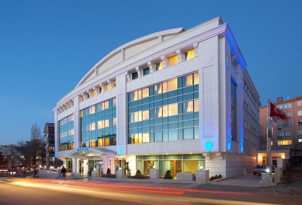 Capital Plaza Hotel