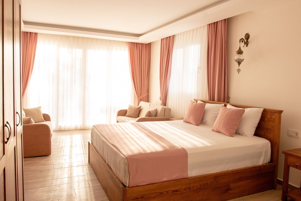 Infinity Ruby Hotel(also Known Infinity Greenlife Hotel)