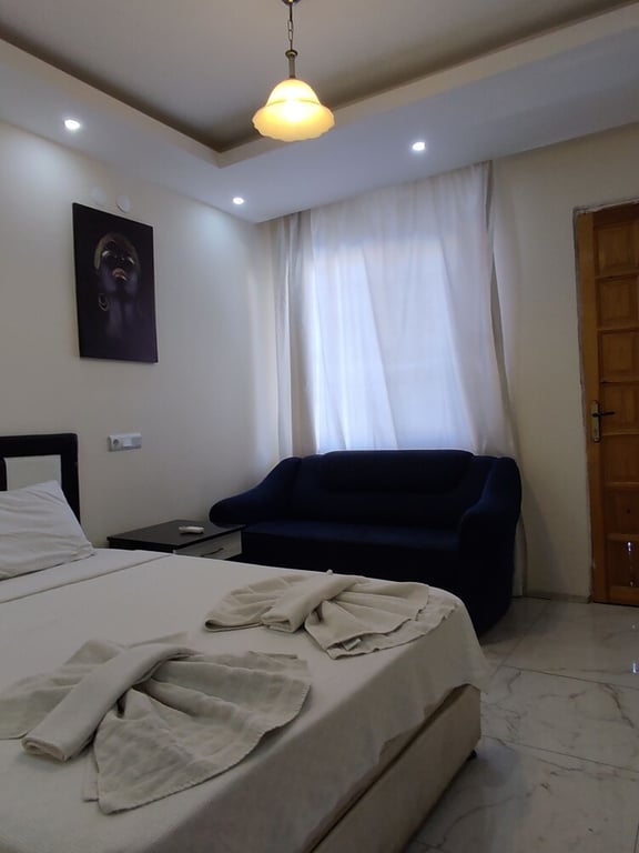 Shah Sultan Ozturk Hotel (also Known As Ozturk Hotel)