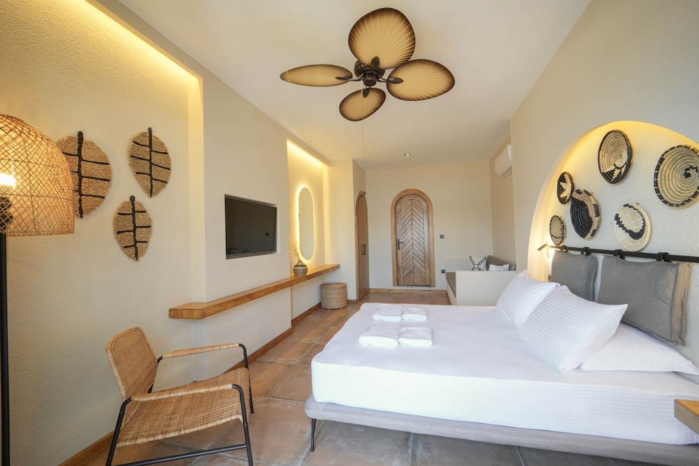 Naxos Beach Hotel (43km Away From Marmaris)