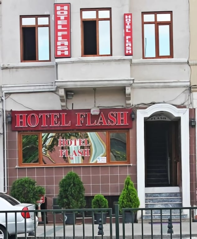 Flash Hotel