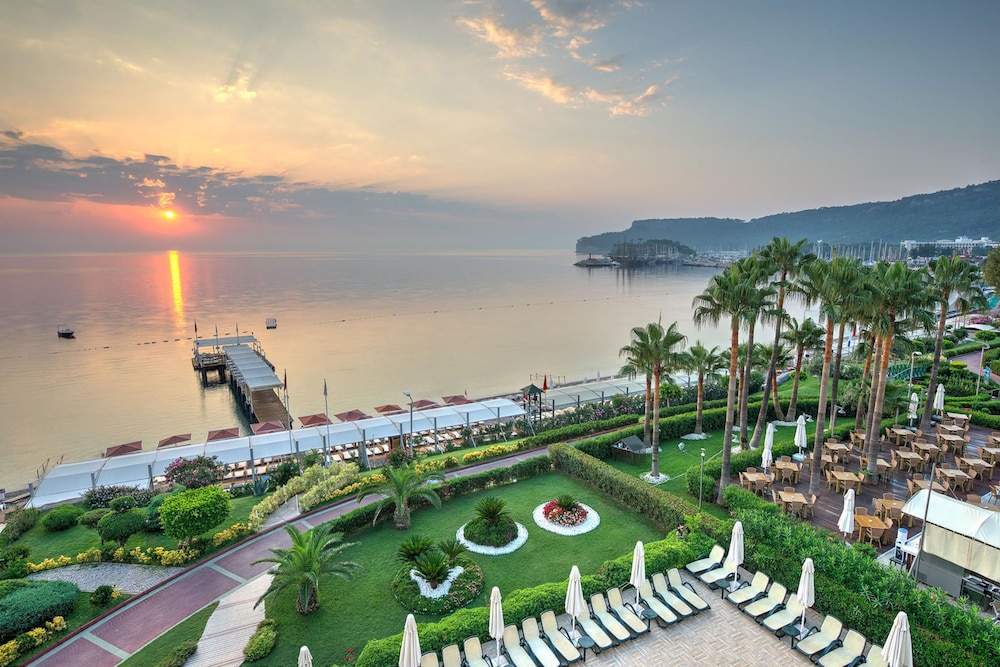 Golden Lotus Hotel All Inclusive (45 Km Away From Antalya)(Do Not Accept Men Only Reservations)