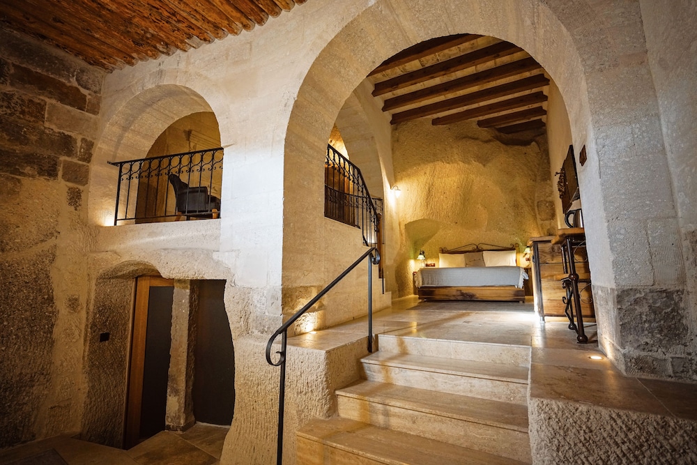 Design Cave Hotel (Also Known As Design Cappadocia Hotel)