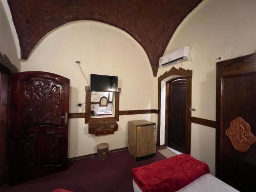 Elphardous Oasis Hotel